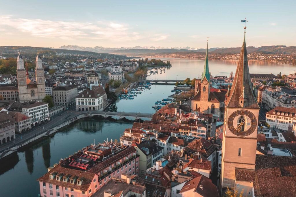 Zurich-with-the-Lake-and-Alps